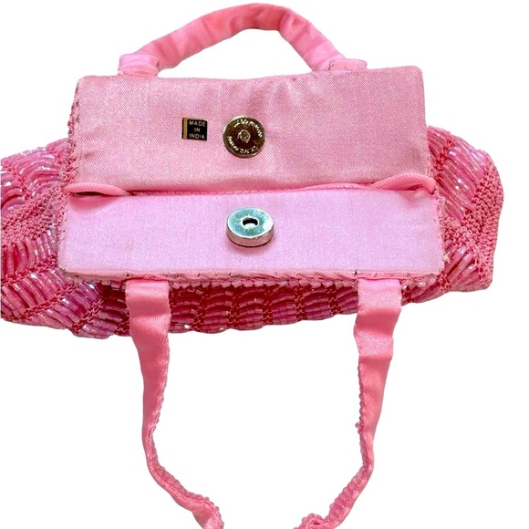 Pink Beaded Vintage Styled Seashell Shape Clutch Wristlet Handbag - Picture 7 of 8